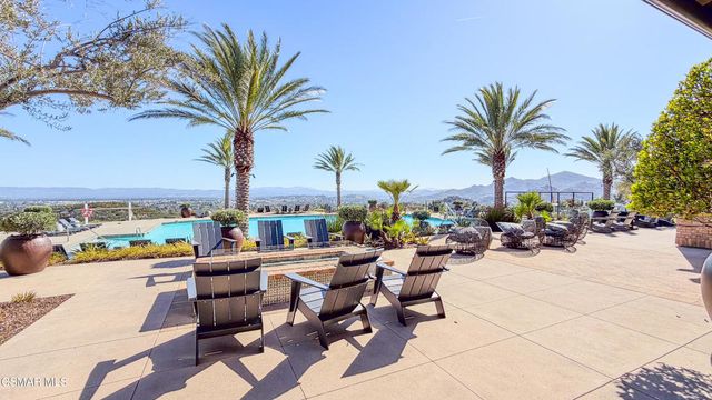 21242 W Wild Flower Way, Chatsworth, CA 91311