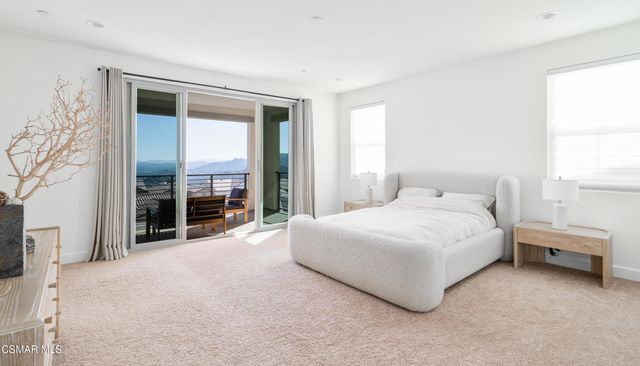 21242 W Wild Flower Way, Chatsworth, CA 91311