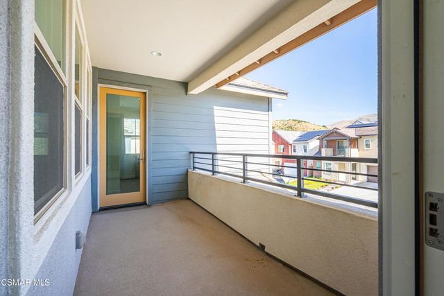 21242 Wild Flower Way, Chatsworth, CA 91311