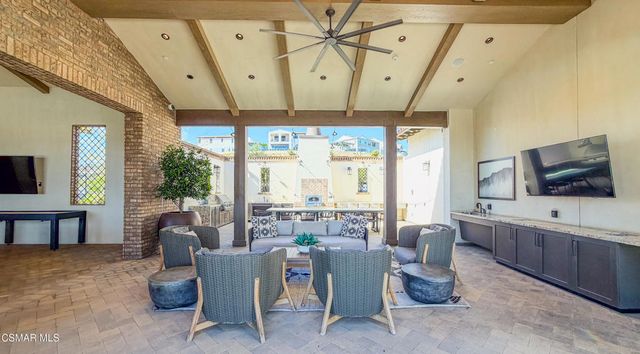 21242 Wild Flower Way, Chatsworth, CA 91311