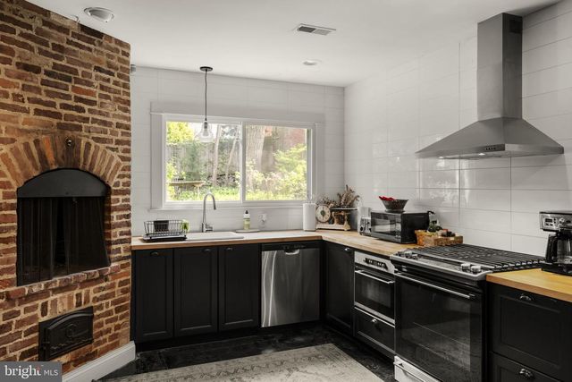 446 W ORANGE ST, Lancaster, PA 17603