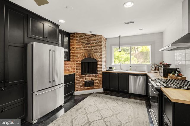 446 W ORANGE ST, Lancaster, PA 17603