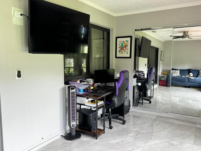 163 Lake Susan Lane, West Palm Beach, FL 33411