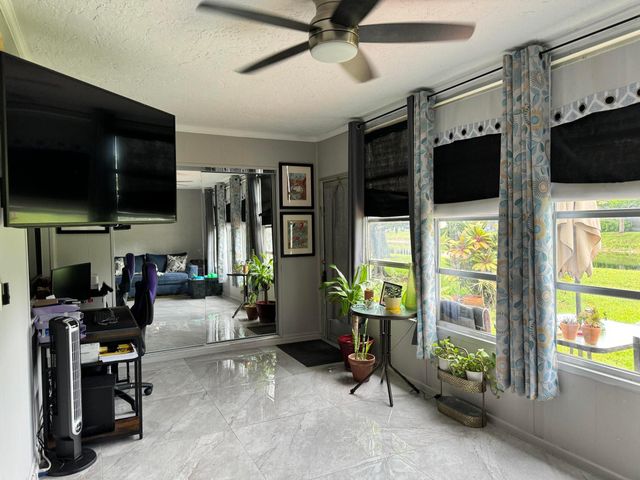 163 Lake Susan Lane, West Palm Beach, FL 33411