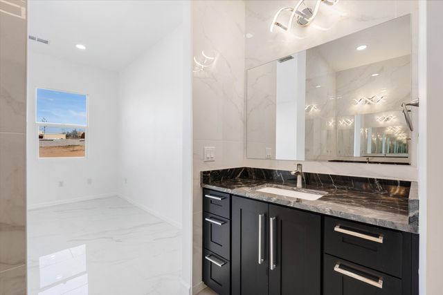 1521 MONTERREY Road NE, Rio Rancho, NM 87144