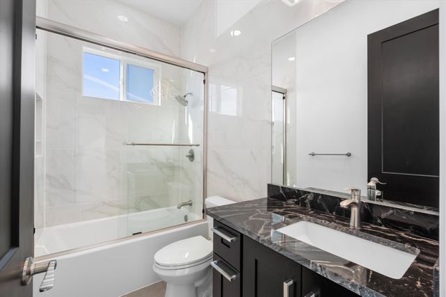 1521 MONTERREY Road NE, Rio Rancho, NM 87144