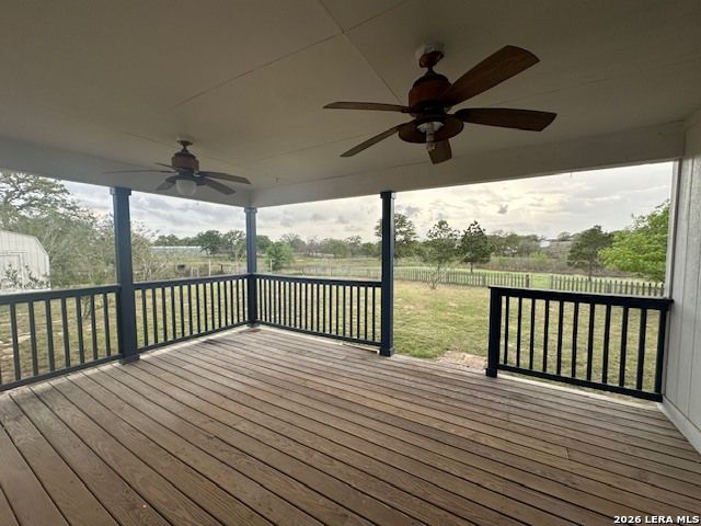 412 Lake, La Vernia, TX 78121