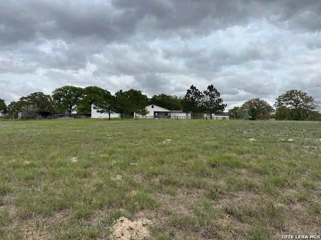 412 Lake, La Vernia, TX 78121