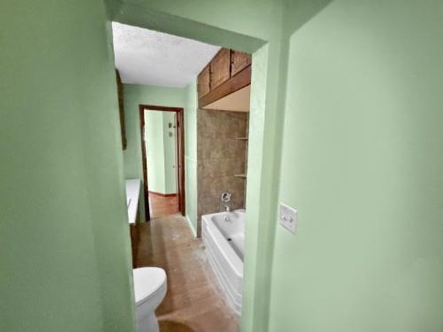 415 N Main Highway, Noble, OK 73068