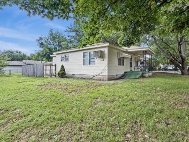 415 N Main Highway, Noble, OK 73068