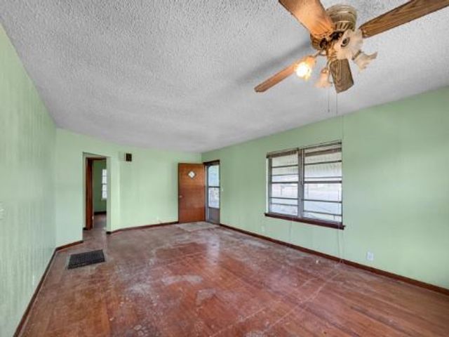415 N Main Highway, Noble, OK 73068