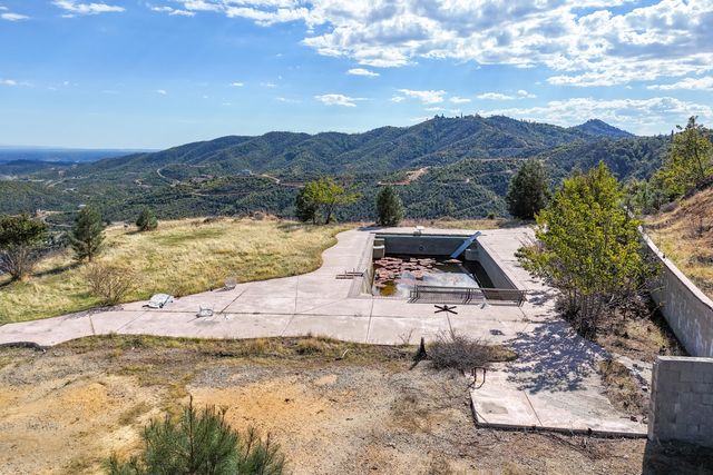 15075 Brunswick Drive, Redding, CA 96001