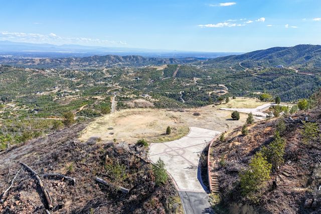 15075 Brunswick Drive, Redding, CA 96001