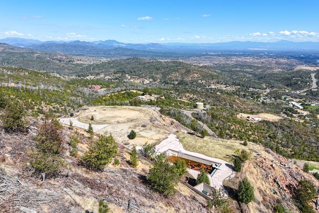 15075 Brunswick Drive, Redding, CA 96001