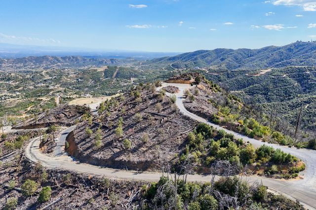 15075 Brunswick Drive, Redding, CA 96001