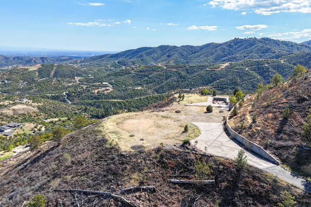 15075 Brunswick Drive, Redding, CA 96001