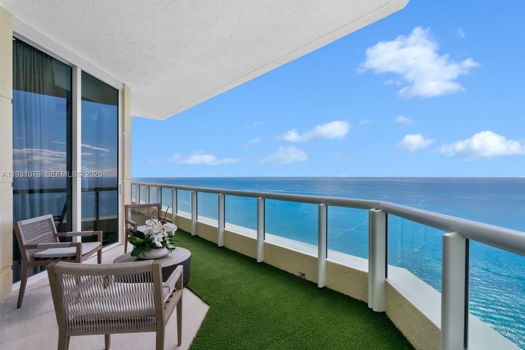 Image 3 of property listing at 17875 Collins Ave PH5002, Sunny Isles Beach, FL 33160