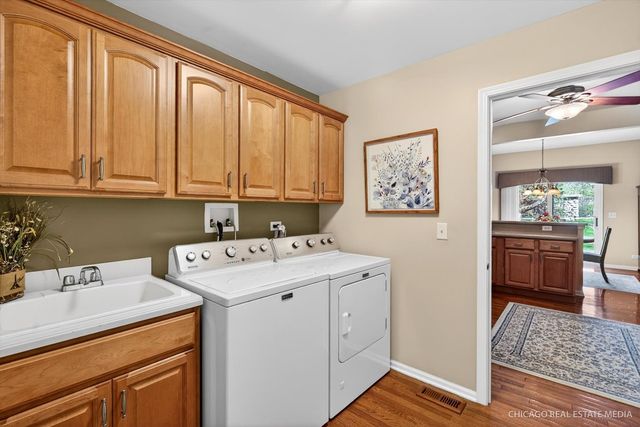 710 Juniper Lane, Lake In The Hills, IL 60156