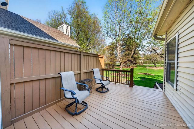 710 Juniper Lane, Lake In The Hills, IL 60156