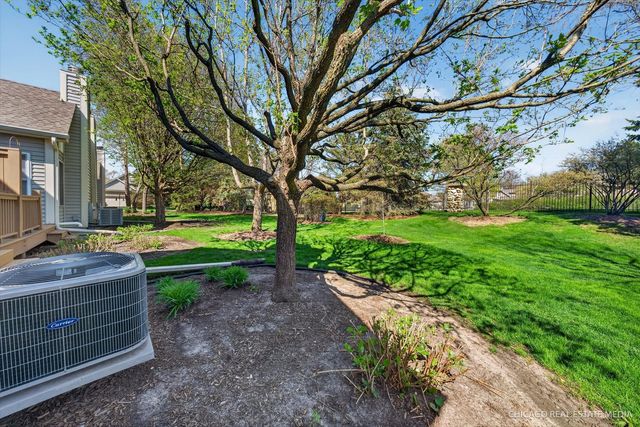710 Juniper Lane, Lake In The Hills, IL 60156