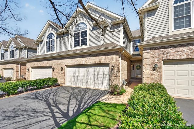 710 Juniper Lane, Lake In The Hills, IL 60156