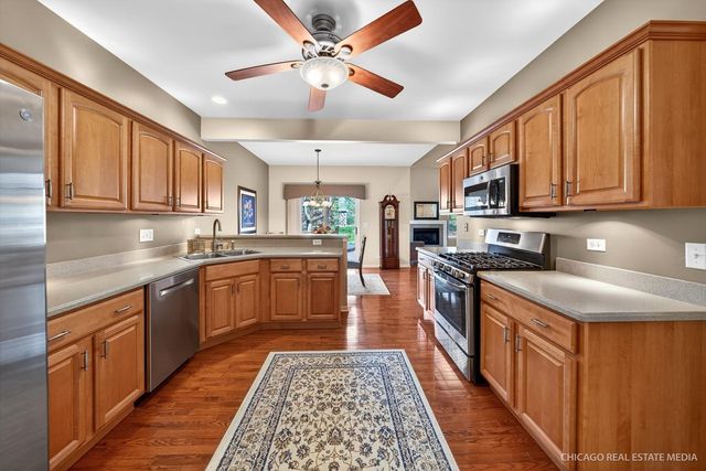 710 Juniper Lane, Lake In The Hills, IL 60156