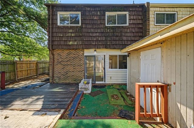 1208 Green Cedar LN, Virginia Beach, VA 23453