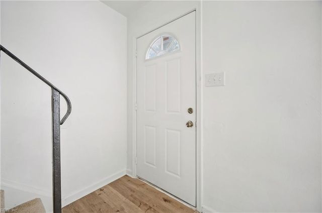 1208 Green Cedar LN, Virginia Beach, VA 23453