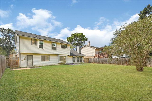 15406 Swan Creek Drive, Houston, TX 77095