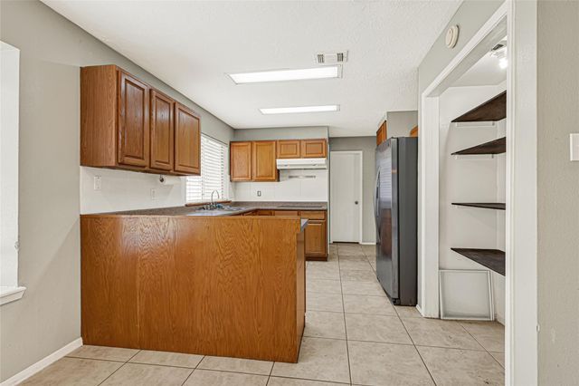 15406 Swan Creek Drive, Houston, TX 77095