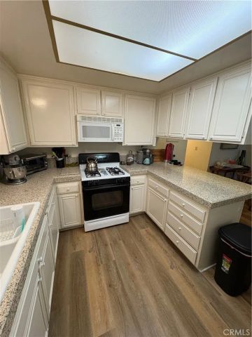206 Fernleaf A, Corona Del Mar, CA 92625
