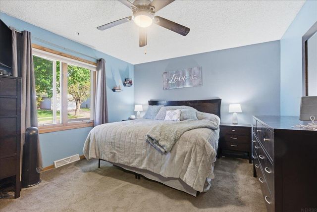 5320 Marius Drive, Cedar Falls, IA 50613