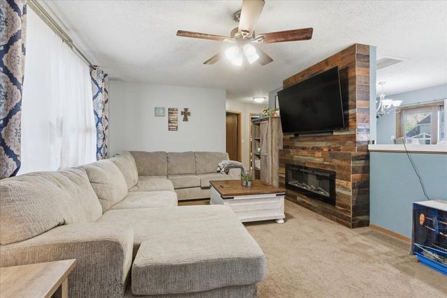5320 Marius Drive, Cedar Falls, IA 50613