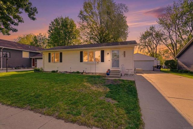 5320 Marius Drive, Cedar Falls, IA 50613