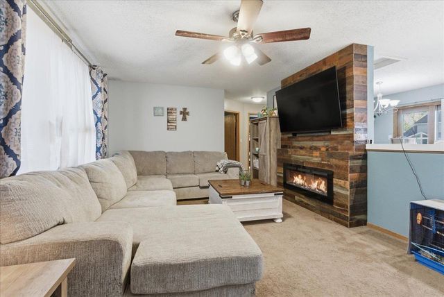 5320 Marius Drive, Cedar Falls, IA 50613