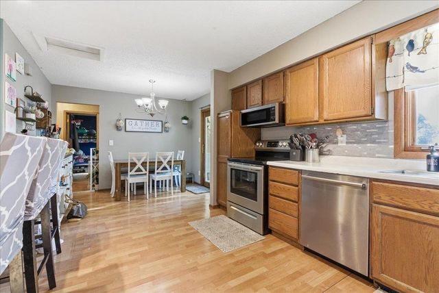 5320 Marius Drive, Cedar Falls, IA 50613