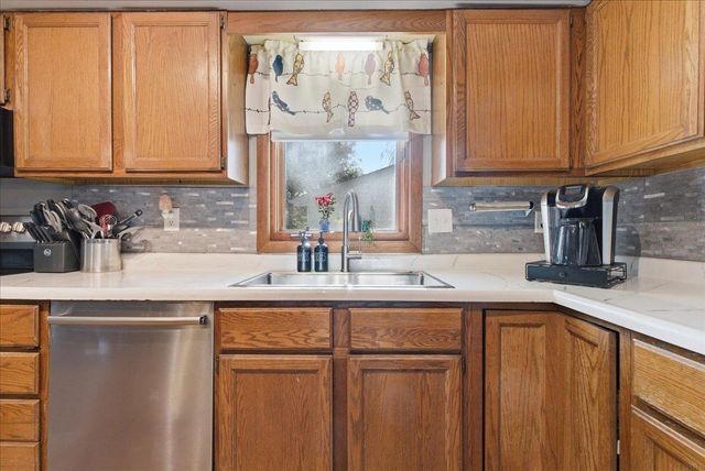 5320 Marius Drive, Cedar Falls, IA 50613