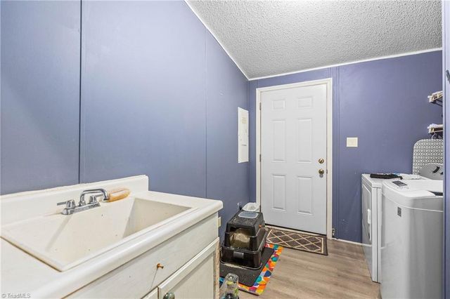 3868 Running Cedar Lane, Hamptonville, NC 27020