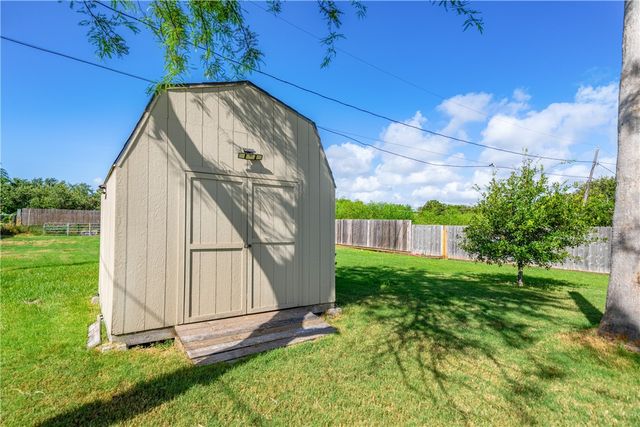 329 E Lakeside and 326 Picture Dr, Corpus Christi, TX 78418