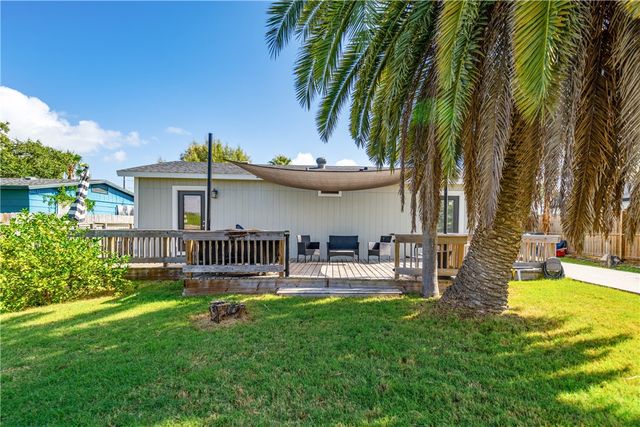 329 E Lakeside and 326 Picture Dr, Corpus Christi, TX 78418