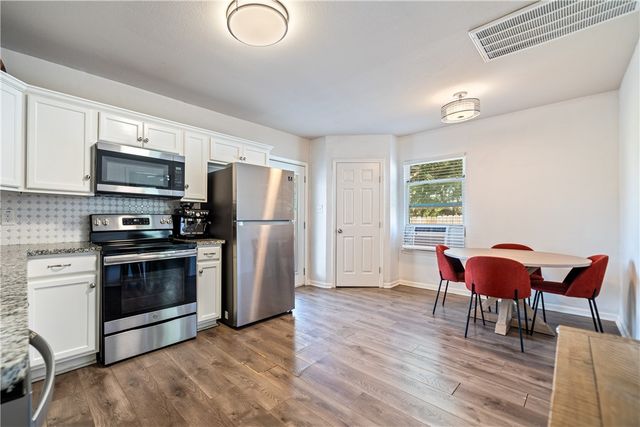 329 E Lakeside and 326 Picture Dr, Corpus Christi, TX 78418