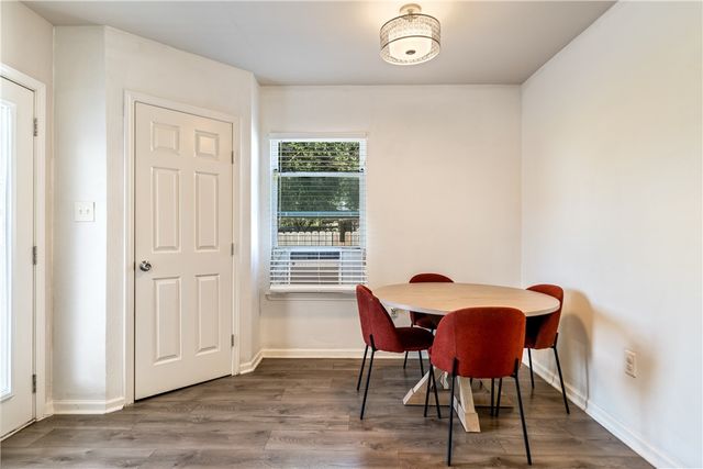 329 E Lakeside and 326 Picture Dr, Corpus Christi, TX 78418