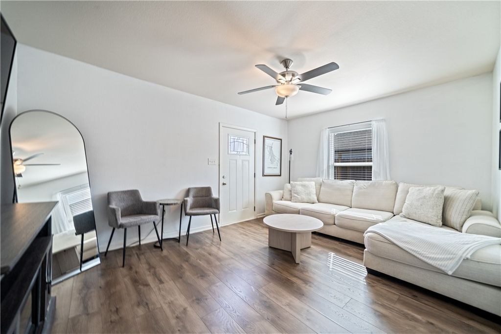 329 E Lakeside and 326 Picture Dr, Corpus Christi, TX 78418 — photo 3