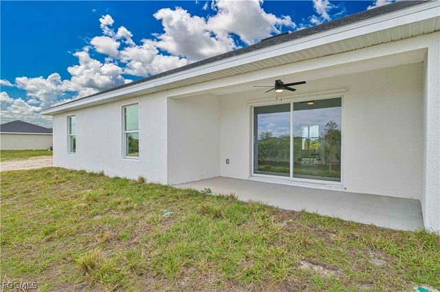 2125 NE 5th PL, Cape Coral, FL 33909