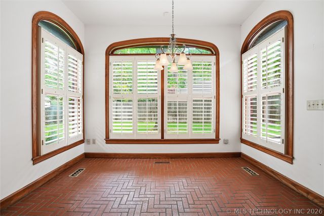 4011 S Yorktown Avenue, Tulsa, OK 74105