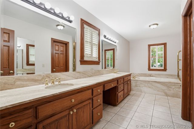 4011 S Yorktown Avenue, Tulsa, OK 74105