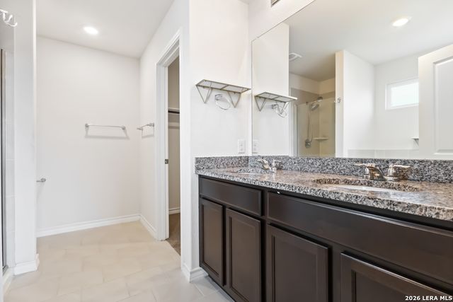 187 Scarlet Macaw, San Antonio, TX 78253