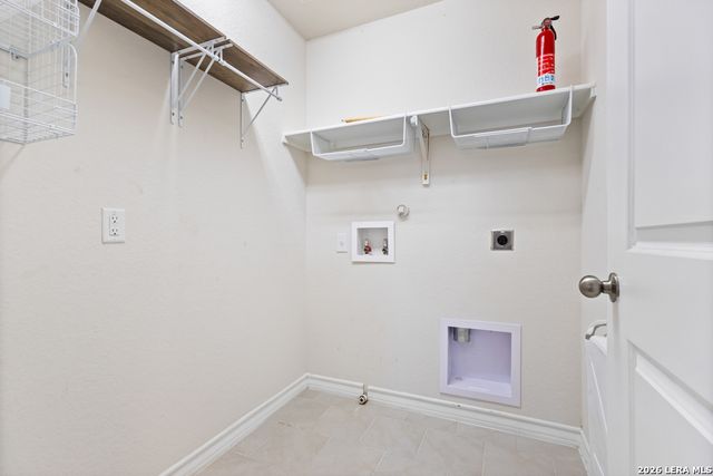 187 Scarlet Macaw, San Antonio, TX 78253