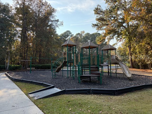 287 Old Bridge Dr, Bluffton, SC 29910