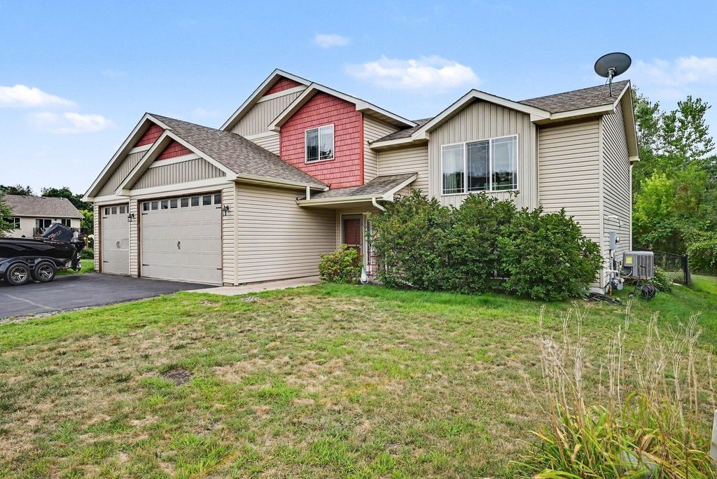 820 Kelly Street, Lino Lakes, MN 55014 — photo 3